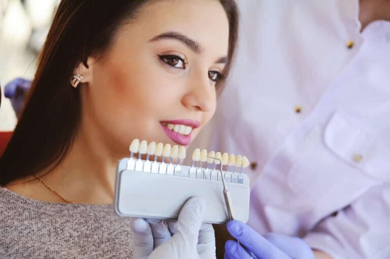 Veneers vs Cosmetic Crowns: What’s the Difference?